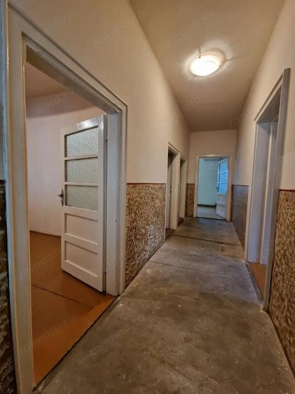 Apartament cu 3 camere decomandat în Traian