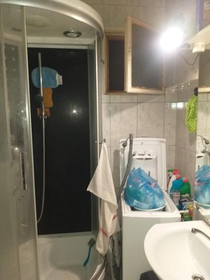 Apartament cu 3 camere semidecomandat în Floreasca