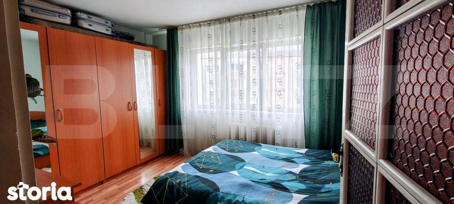 Apartament cu 4 camere decomandat în Central