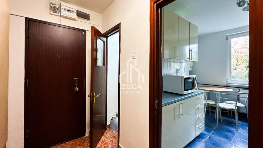 Apartament cu 3 camere semidecomandat, mobilat în Drumul Taberei