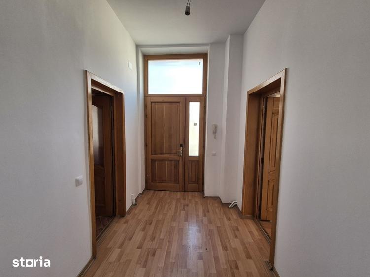 De inchiriat Spa?iu de birouri ultracentral, Pia?a Unirii - 5