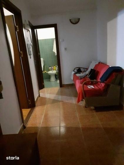 Apartament cu 3 camere decomandat în Calea lui Traian-Sud