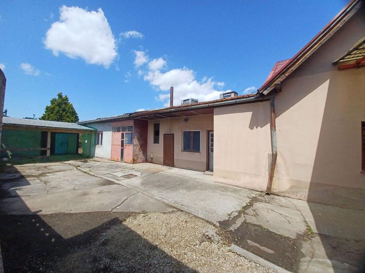 Casă individuală cu 3 camere cu Canalizare în Cantemir