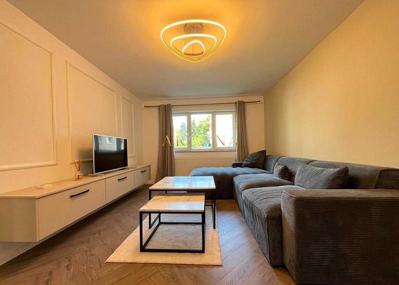 Apartament cu 3 camere decomandat, mobilat în Zorilor