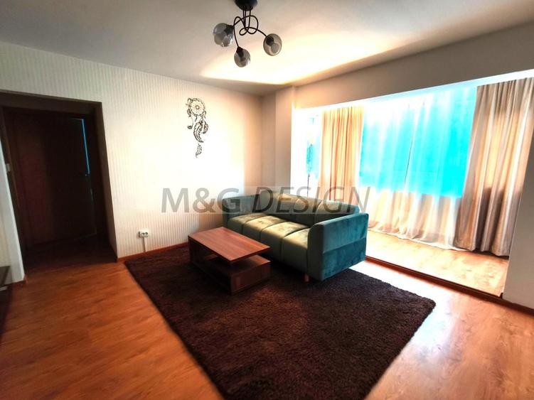 Apartament cu 3 camere semidecomandat în Spitalul Județean