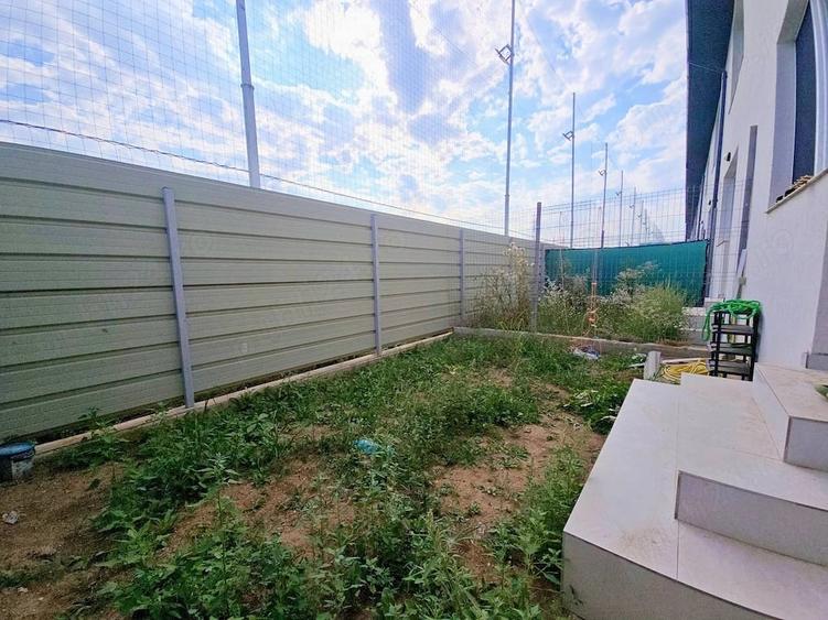 Casă cu 3 camere cu Teren 110 Mp în Dobroești