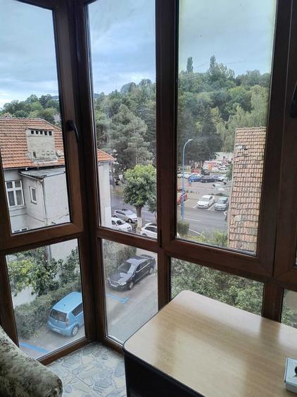 Apartament cu 2 camere decomandat în Drumul Carului
