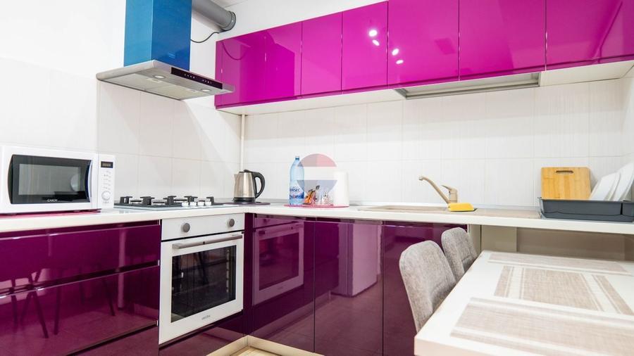 Apartament cu 2 camere decomandat, mobilat în Văcăresti