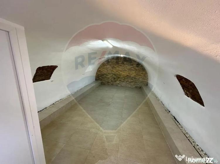 Spațiu comercial, de 30 mp, în Orașul Vechi