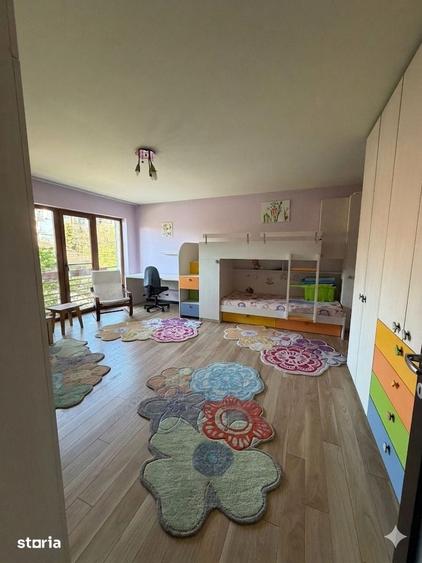 Casă cu 3 camere cu Teren 181 Mp în Florești
