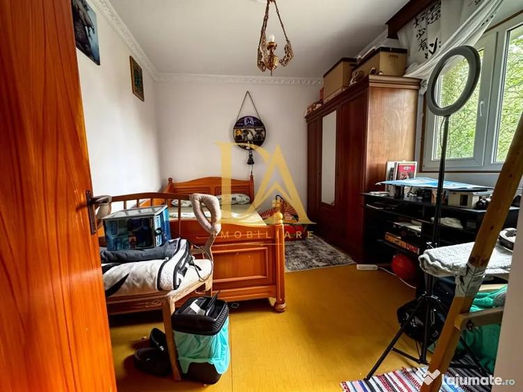 Apartament cu 3 camere decomandat în Titulescu