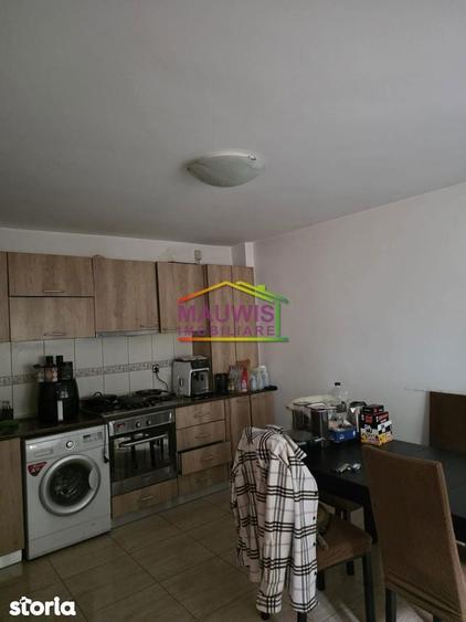 Vila Chitila Gara- 3 apt cu intrari separate -cu centrala - 5