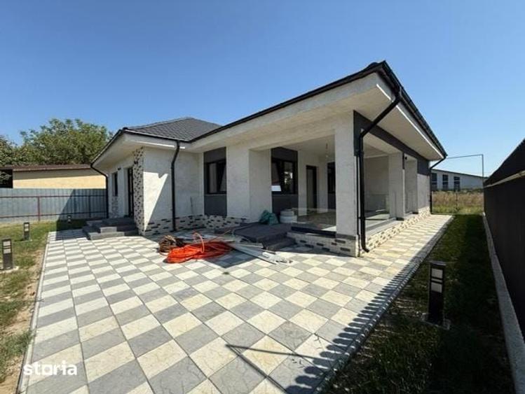 Casă cu 3 camere cu Teren 420 Mp în Hemeiuș