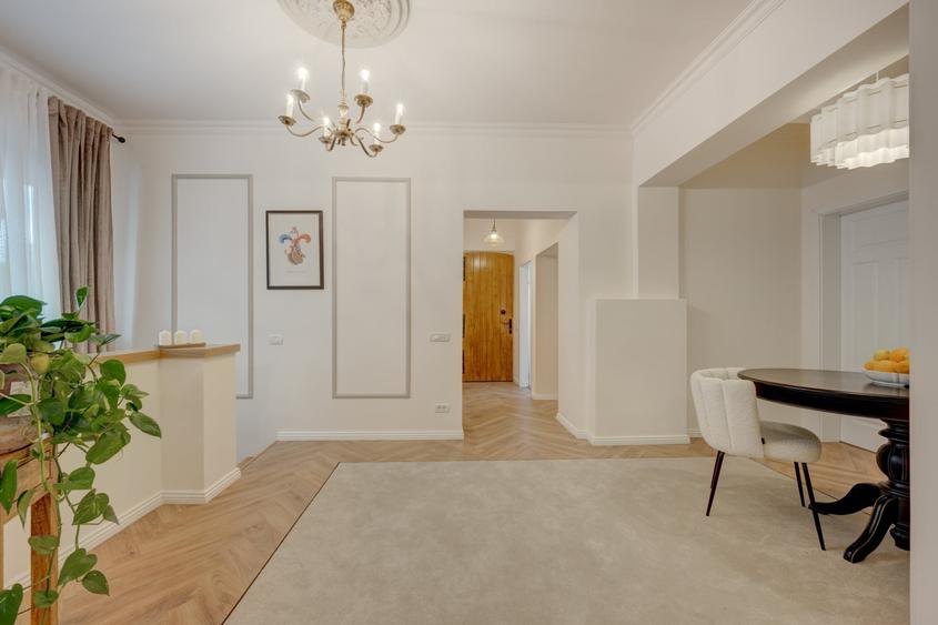 Apartament cu 4 camere semidecomandat, mobilat în Cotroceni