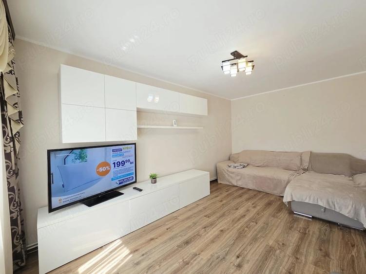 Apartament cu 2 camere decomandat în Micro 20