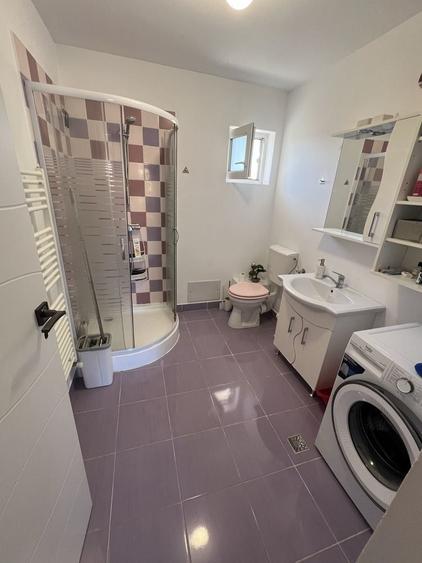 Apartament cu 3 camere în Florești