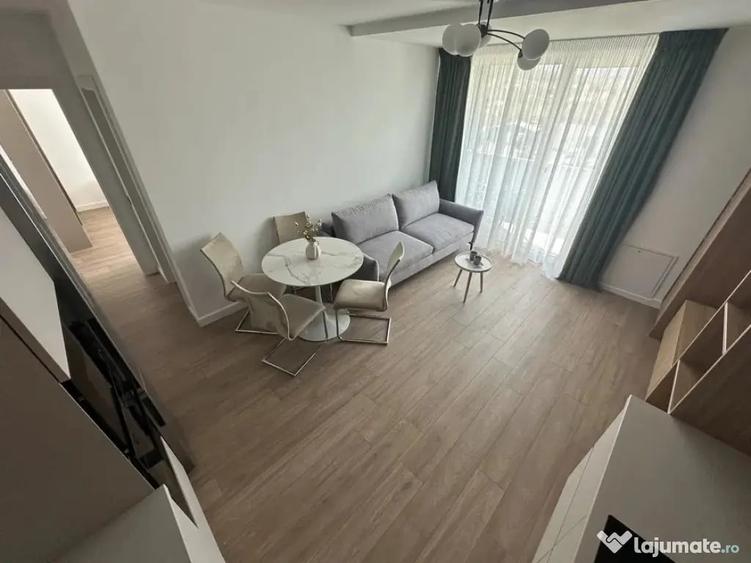 Apartament cu 2 camere semidecomandat în Sânnicoară