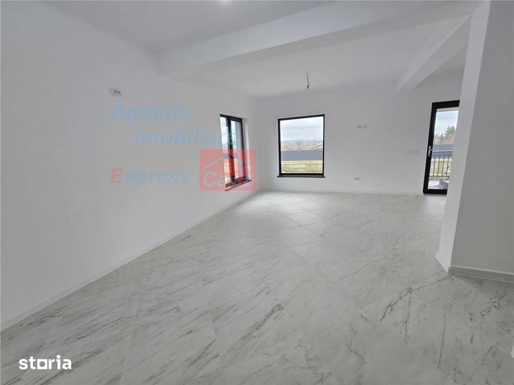 Apartament cu 3 camere în Tătărași