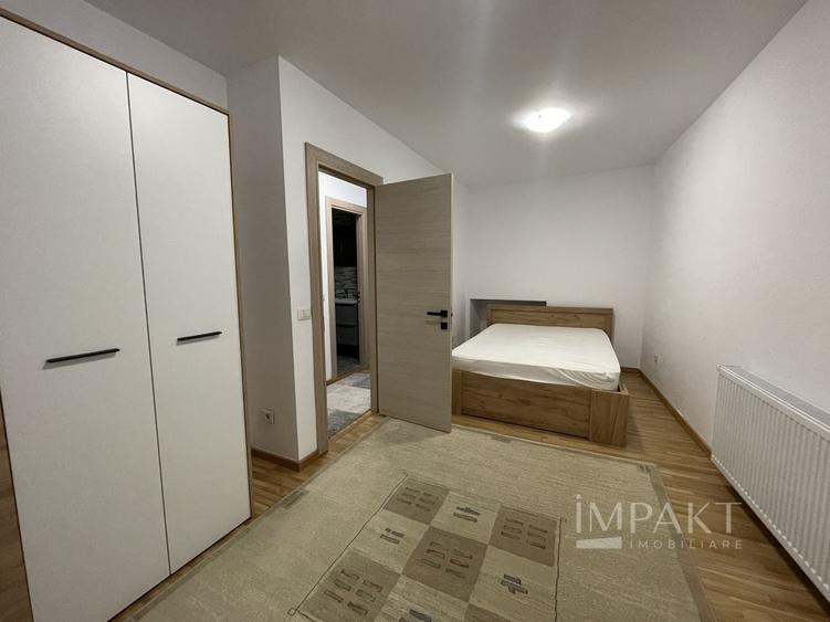Apartament cu 3 camere semidecomandat, mobilat în Ultracentral