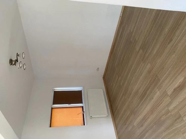 Casă cu 4 camere cu Teren 300 Mp în Dumbrăvița