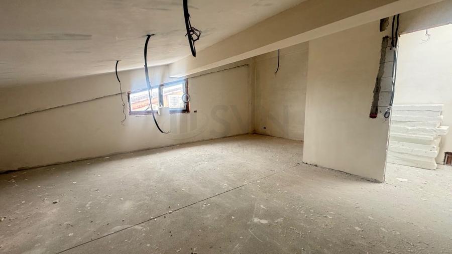 Apartament cu 3 camere decomandat în Băneasa