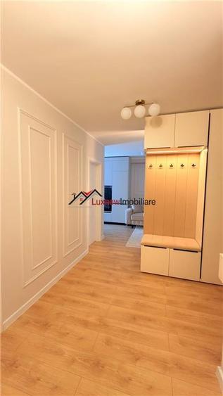 Apartament cu 3 camere semidecomandat, mobilat în Florești