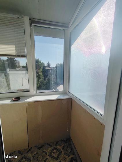 Apartament cu 2 camere decomandat în Aleea Trandafirilor