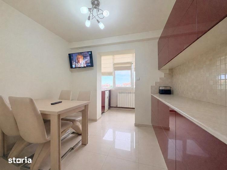 Apartament cu 3 camere decomandat, mobilat în Lunei