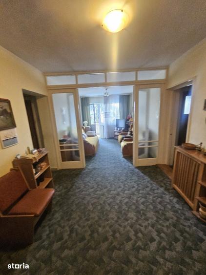 Apartament cu 4 camere în Central
