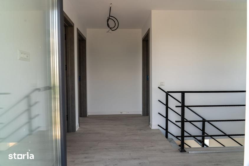 Casă cu 4 camere cu Teren 400 Mp în Berceni