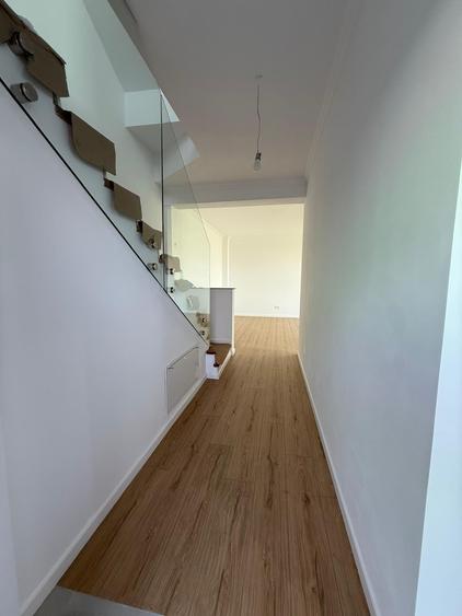 Duplex cu 5 camere cu Teren 60 Mp în Exterior Nord