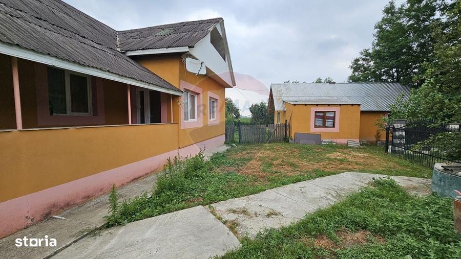 Casă cu 4 camere în Udești