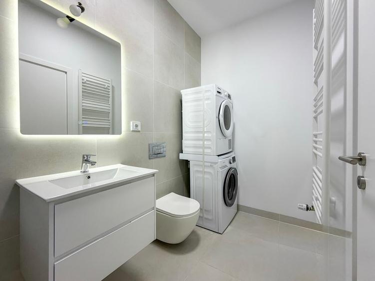 Apartament cu 5 camere decomandat, mobilat în Tudor Vladimirescu
