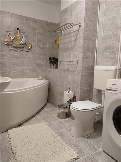Vanzare apartament 4 camere-Bd. Decebal - 20