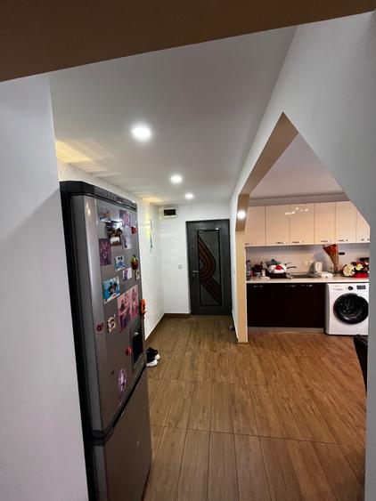 Apartament cu 2 camere semidecomandat în Petros