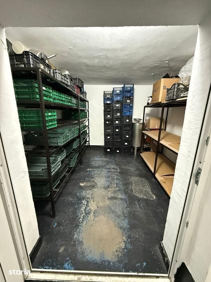 Spațiu comercial, de 170 mp, în Kamsas