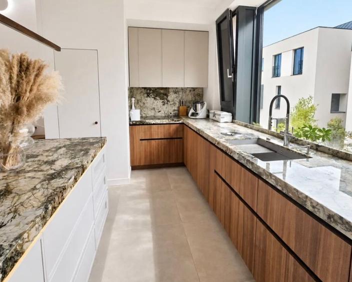 Apartament cu 4 camere în Pipera
