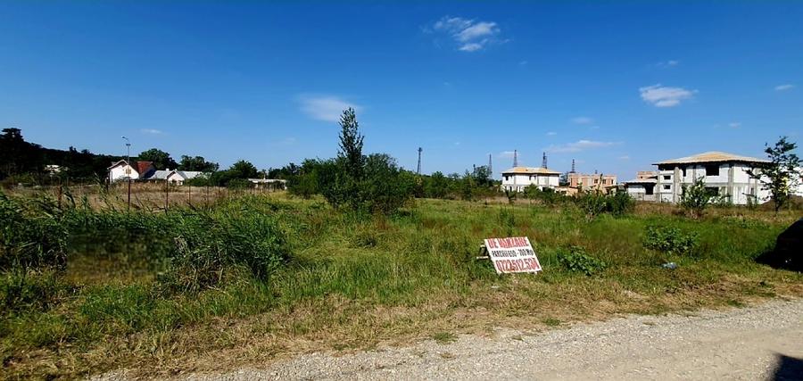 Teren Construcții intravilan de 650 mp, în Săftica