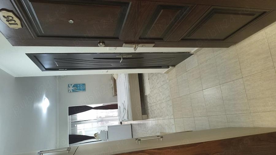 Garsonieră decomandată în Central