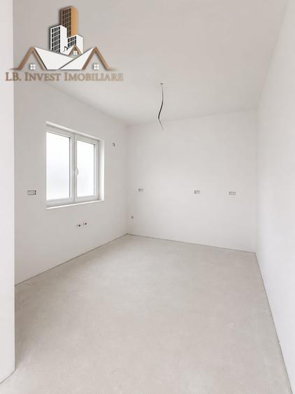 Duplex cu 5 camere cu Teren 348 Mp în Săcălaz