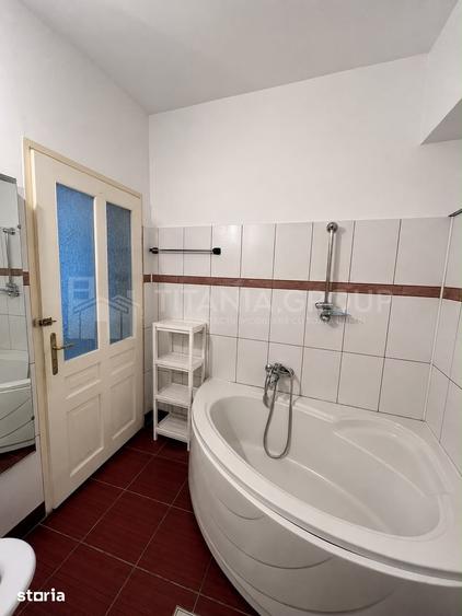 Apartament cu 3 camere în Centrul Istoric