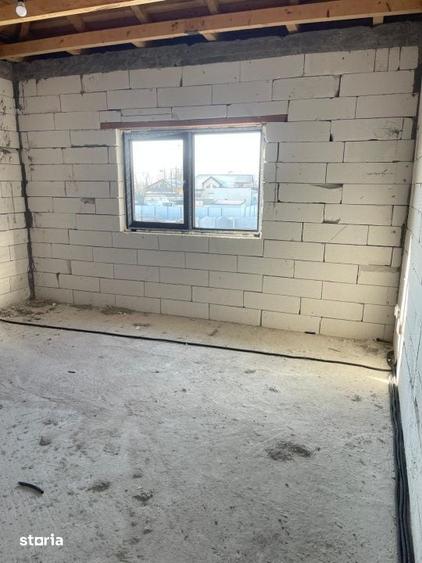 Casă cu 3 camere cu Teren 450 Mp în Malu Mare
