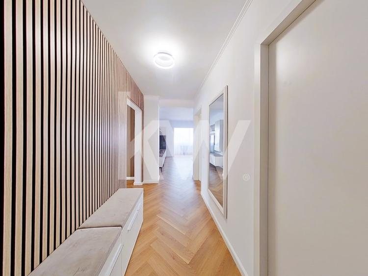 Apartament cu 3 camere decomandat, mobilat în Noua