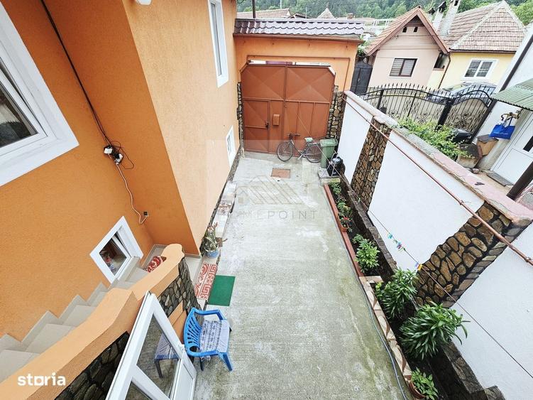 Casă cu 4 camere cu Teren 141 Mp în Central