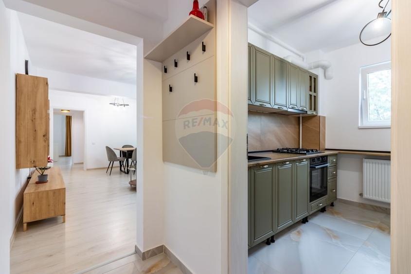 Apartament cu 2 camere semidecomandat, mobilat în Vest