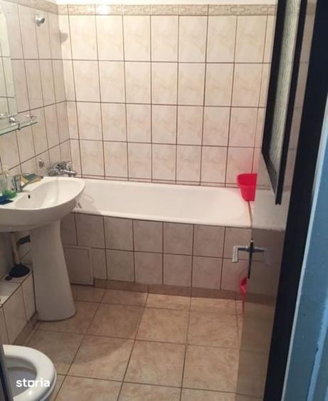 Inchiriez apartament 2 camere centru Otopeni - 1