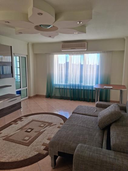 Apartament cu 3 camere decomandat în Unirii