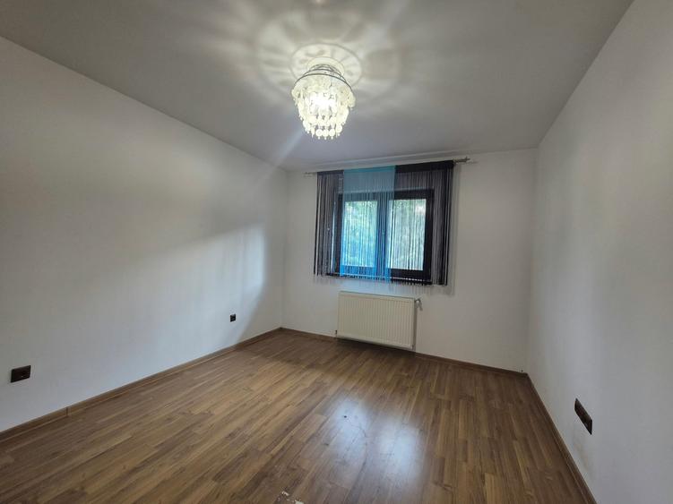 Duplex cu 4 camere cu Teren 200 Mp în Sfântu Ilie