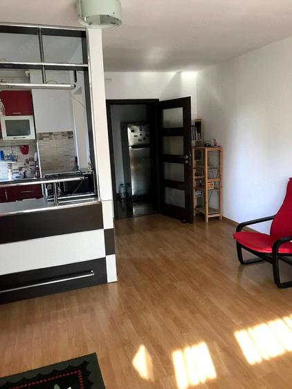 Garsonieră decomandată în Colentina