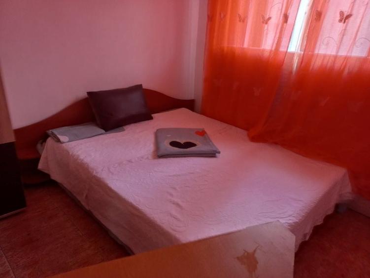 Inchiriez apartament mobilat - 6